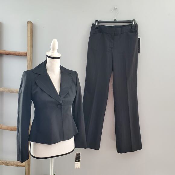 Anne Klein Black Striped Pantsuit 0P - Picture 1 of 15